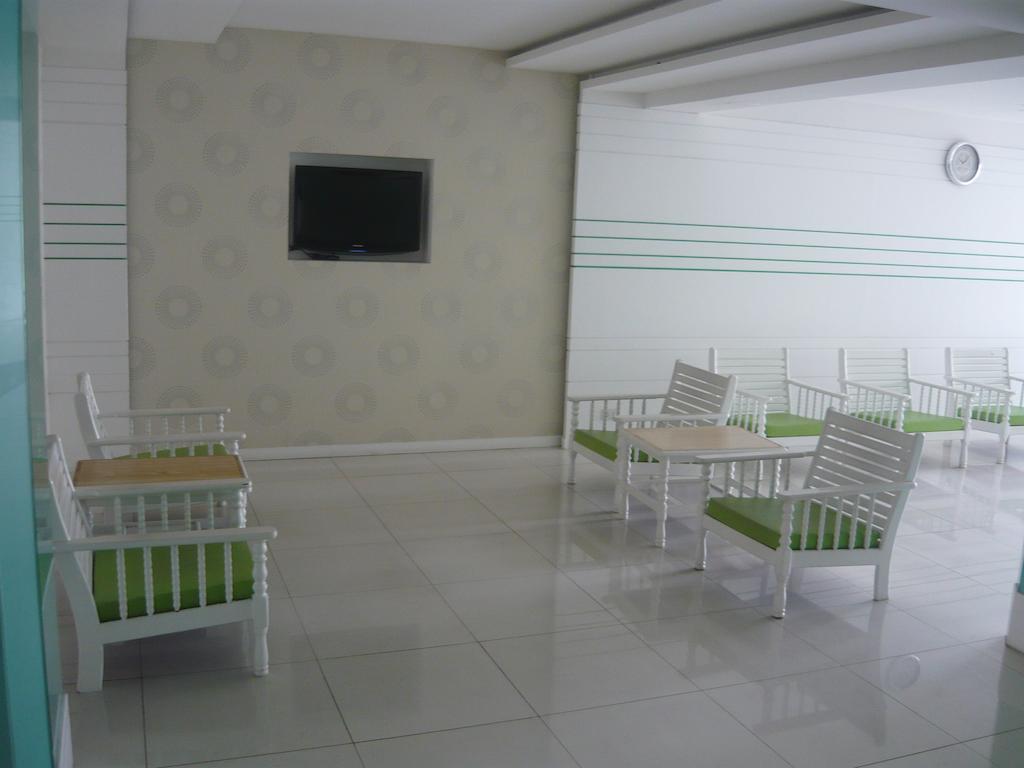 Morakot Twin Chumphon Hotell Exteriör bild