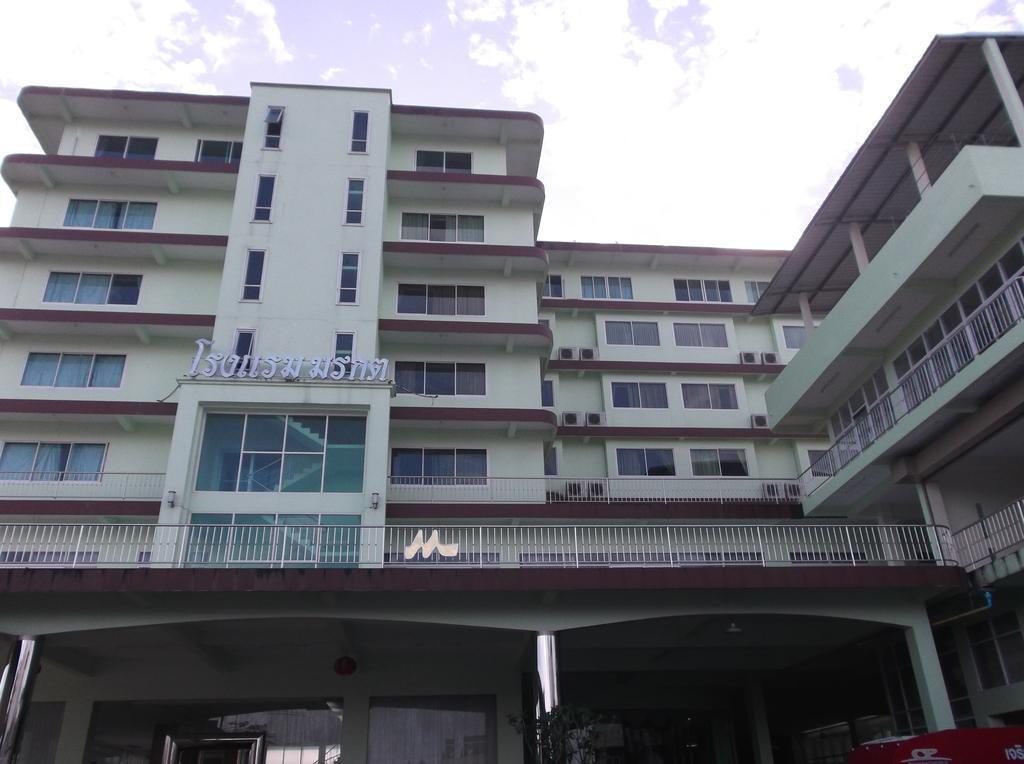 Morakot Twin Chumphon Hotell Exteriör bild
