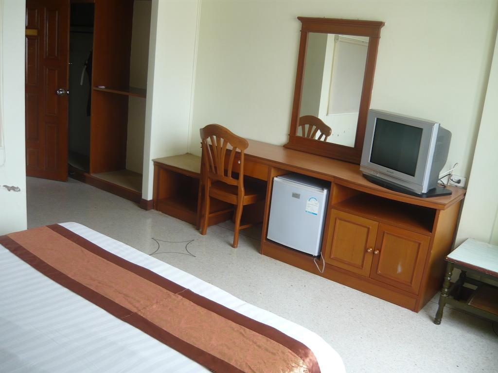 Morakot Twin Chumphon Hotell Rum bild