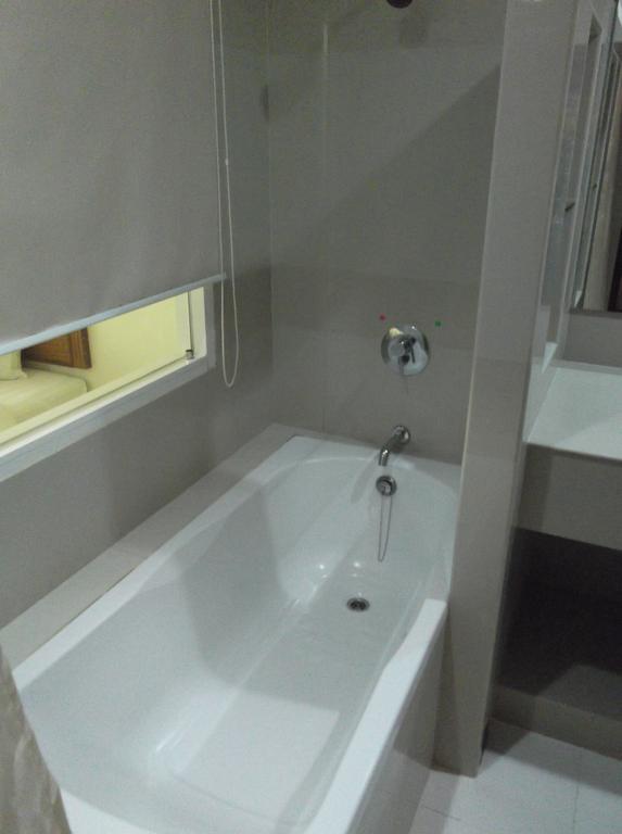 Morakot Twin Chumphon Hotell Rum bild