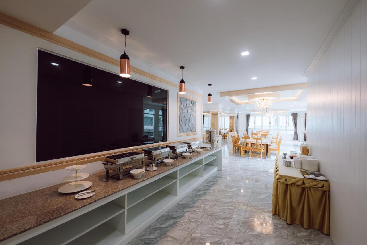 Morakot Twin Chumphon Hotell Exteriör bild